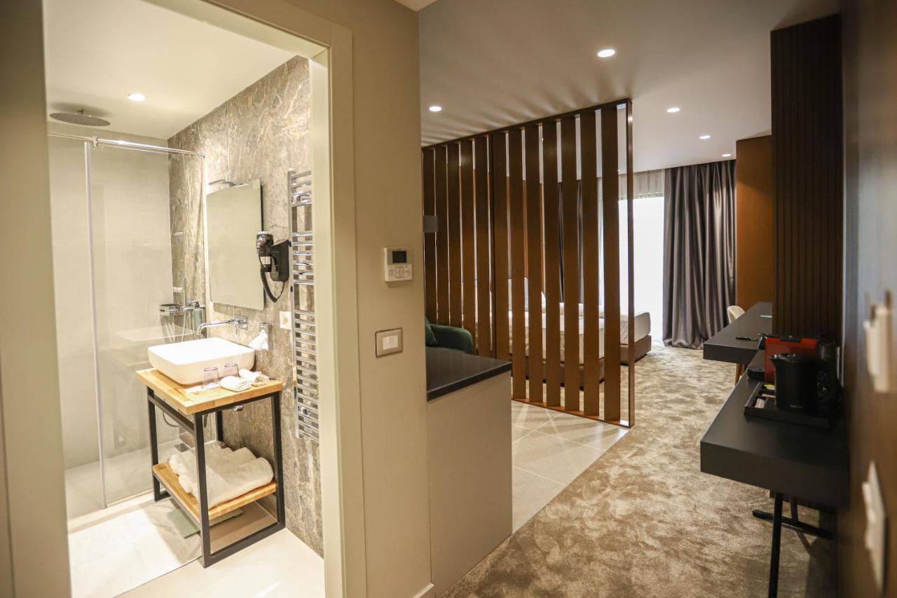 Urbanin Apartment & Hotel Tirana Zewnętrze zdjęcie