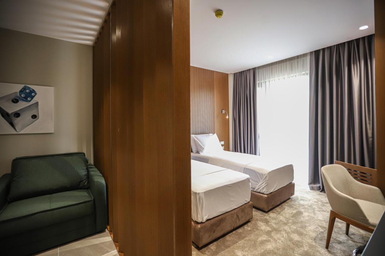 Urbanin Apartment & Hotel Tirana Zewnętrze zdjęcie