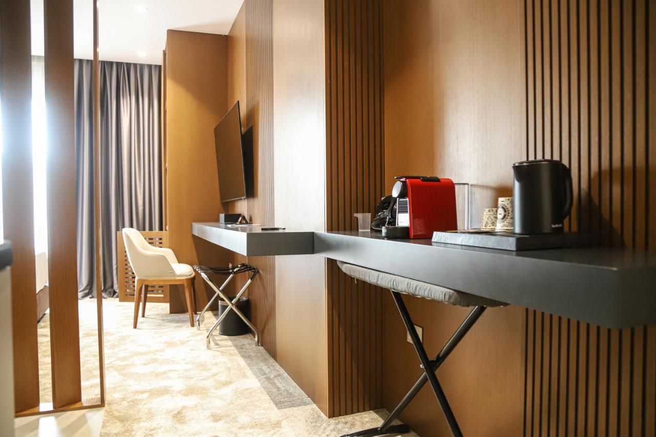 Urbanin Apartment & Hotel Tirana Zewnętrze zdjęcie